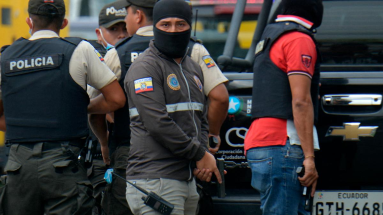 El Presidente de Ecuador declaró el estado de “conflicto armado interno” y moviliza a FFAA
