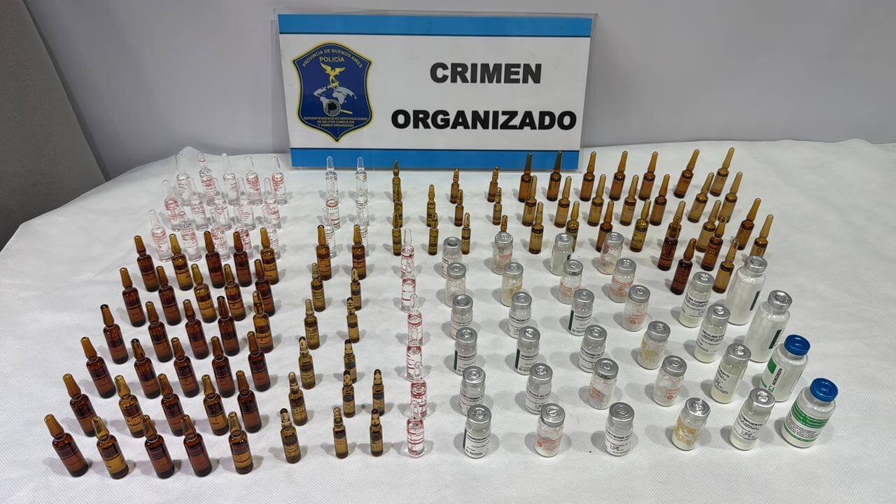 detienen a enfermera por falsificar recetas y vender fentanilo