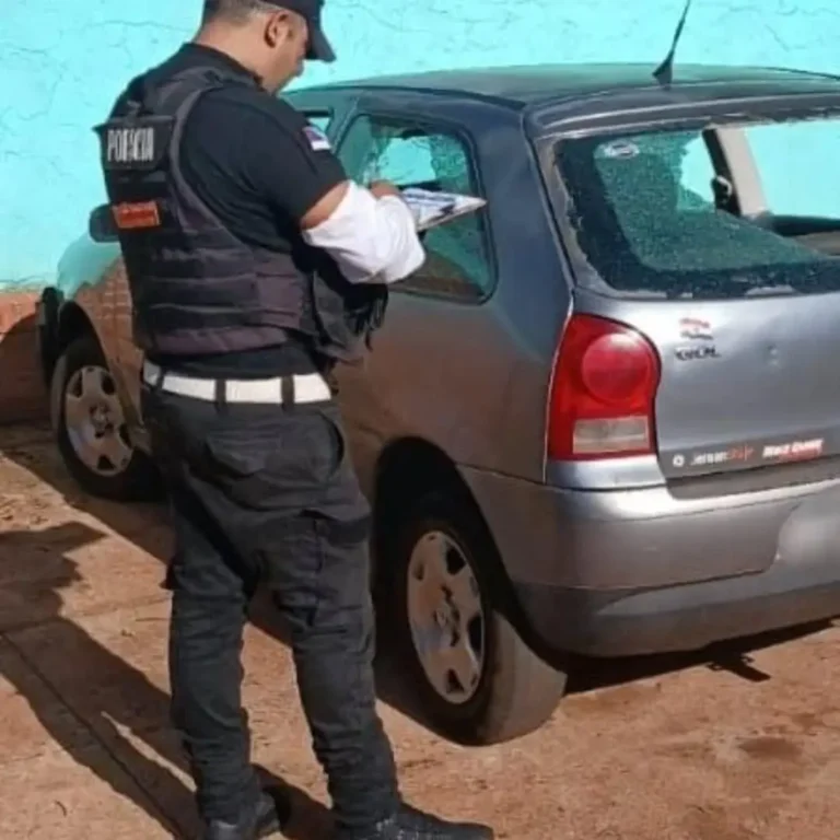 Conductor ebrio intentó huir de un control y casi atropella a policías