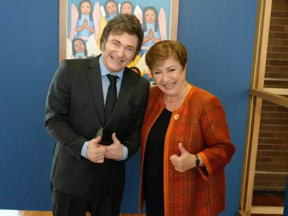 Denuncian penalmente a Milei por acuerdo con el FMI