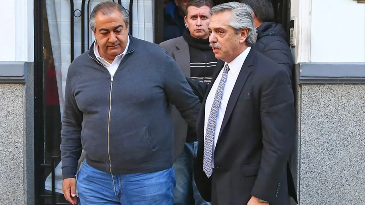 Duras críticas al gobierno actual y defensa del accionar sindical495657