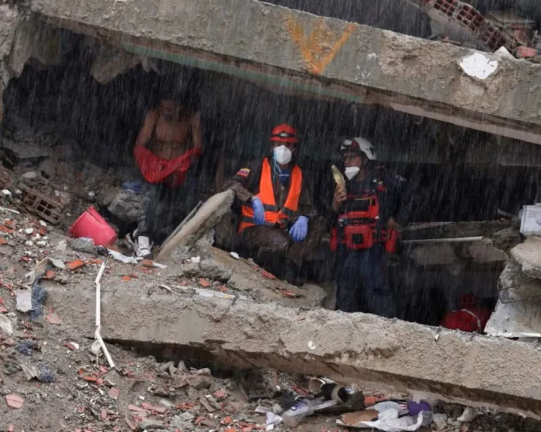 Tragedia en Venezuela: hallaron 157 cuerpos más y ya son 4.490 los muertos por los terremotos
