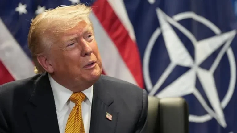 Trump amenaza con arrasar Irán si intentan asesinarlo: «mil misiles» ya apuntan al país